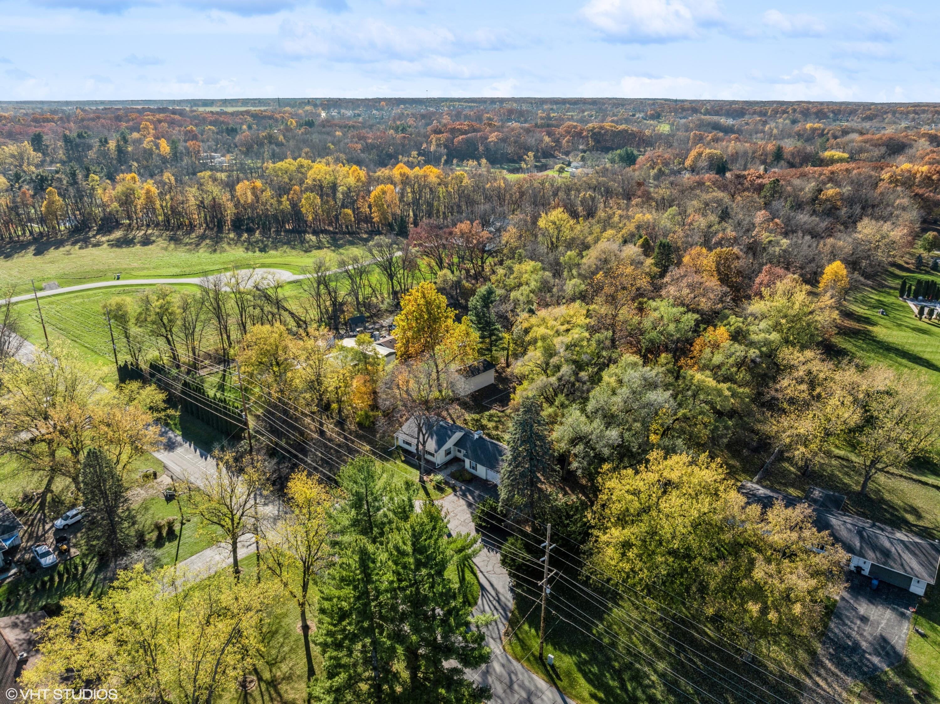 2054 Hayes Leonard Road Valparaiso, IN 46385 - Photo 9 of 38 3000x2246