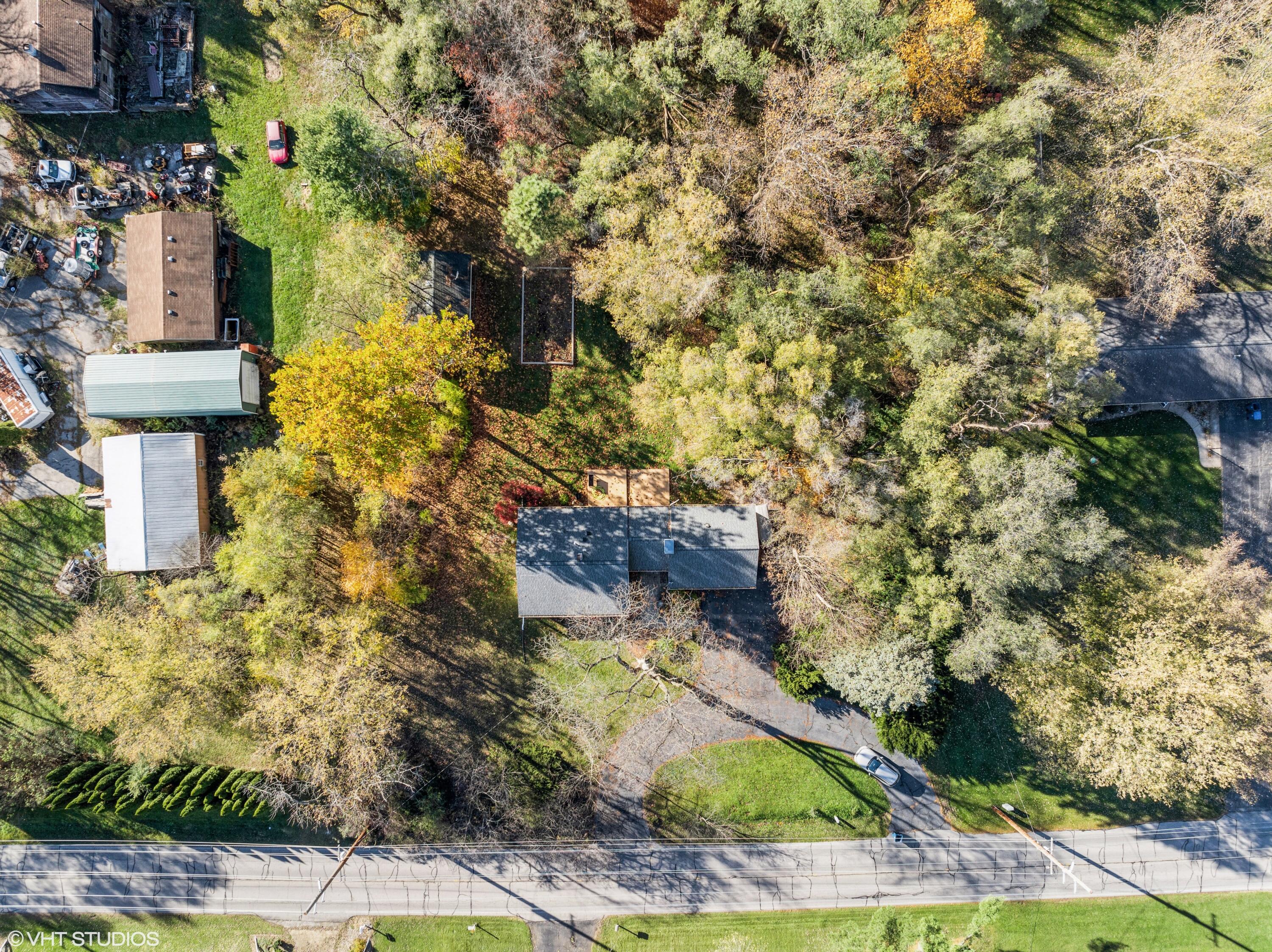 2054 Hayes Leonard Road Valparaiso, IN 46385 - Photo 10 of 38 3000x2246