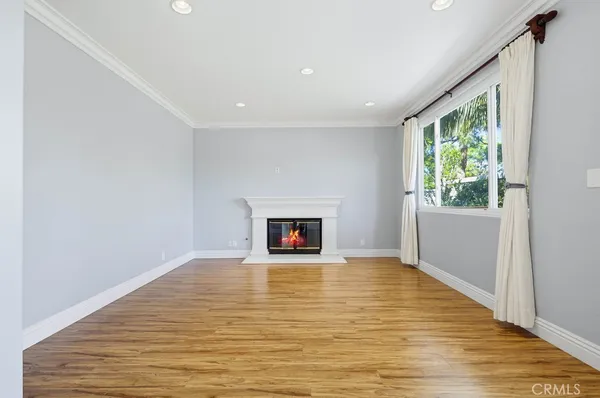 $5,300 | 34 Laconia, Irvine, CA 92614