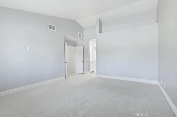 $5,300 | 34 Laconia, Irvine, CA 92614