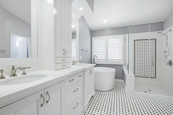 $5,300 | 34 Laconia, Irvine, CA 92614