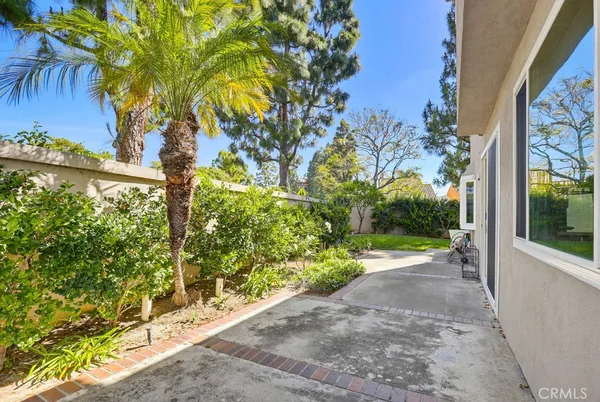 $5,300 | 34 Laconia, Irvine, CA 92614