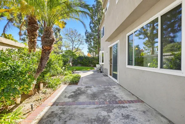 $5,300 | 34 Laconia, Irvine, CA 92614