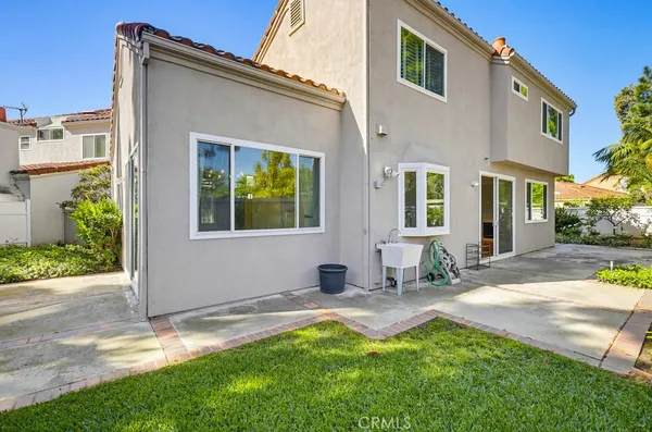 $5,300 | 34 Laconia, Irvine, CA 92614