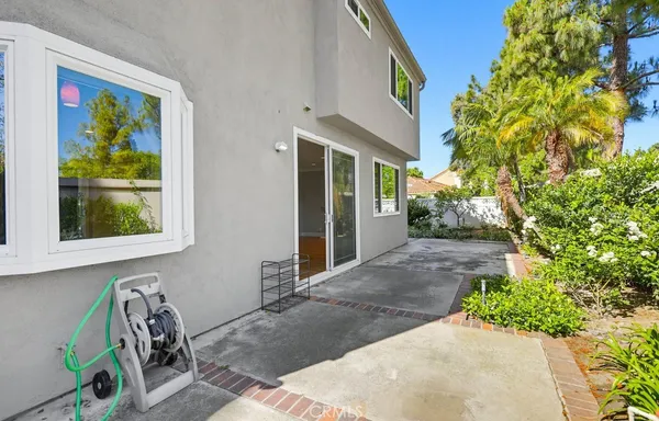 $5,300 | 34 Laconia, Irvine, CA 92614