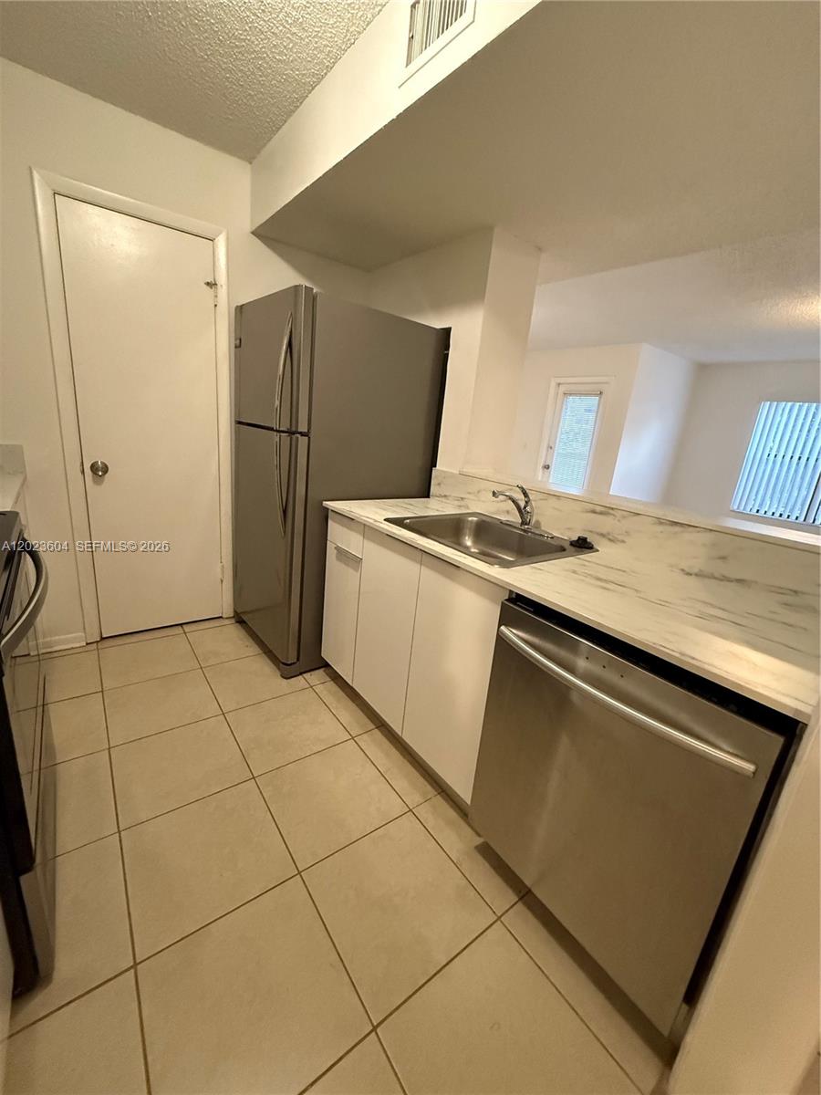4261 West McNab Road, Unit 28 Pompano Beach, FL 33069 - Photo 6 of 20