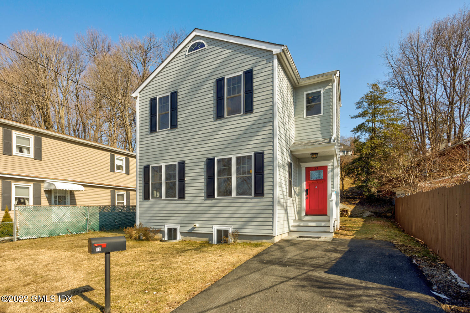 21 Cary Road Riverside, CT 06878 - Photo 1 of 27 21 Cary Rd Greenwich CT 06878-large-004-