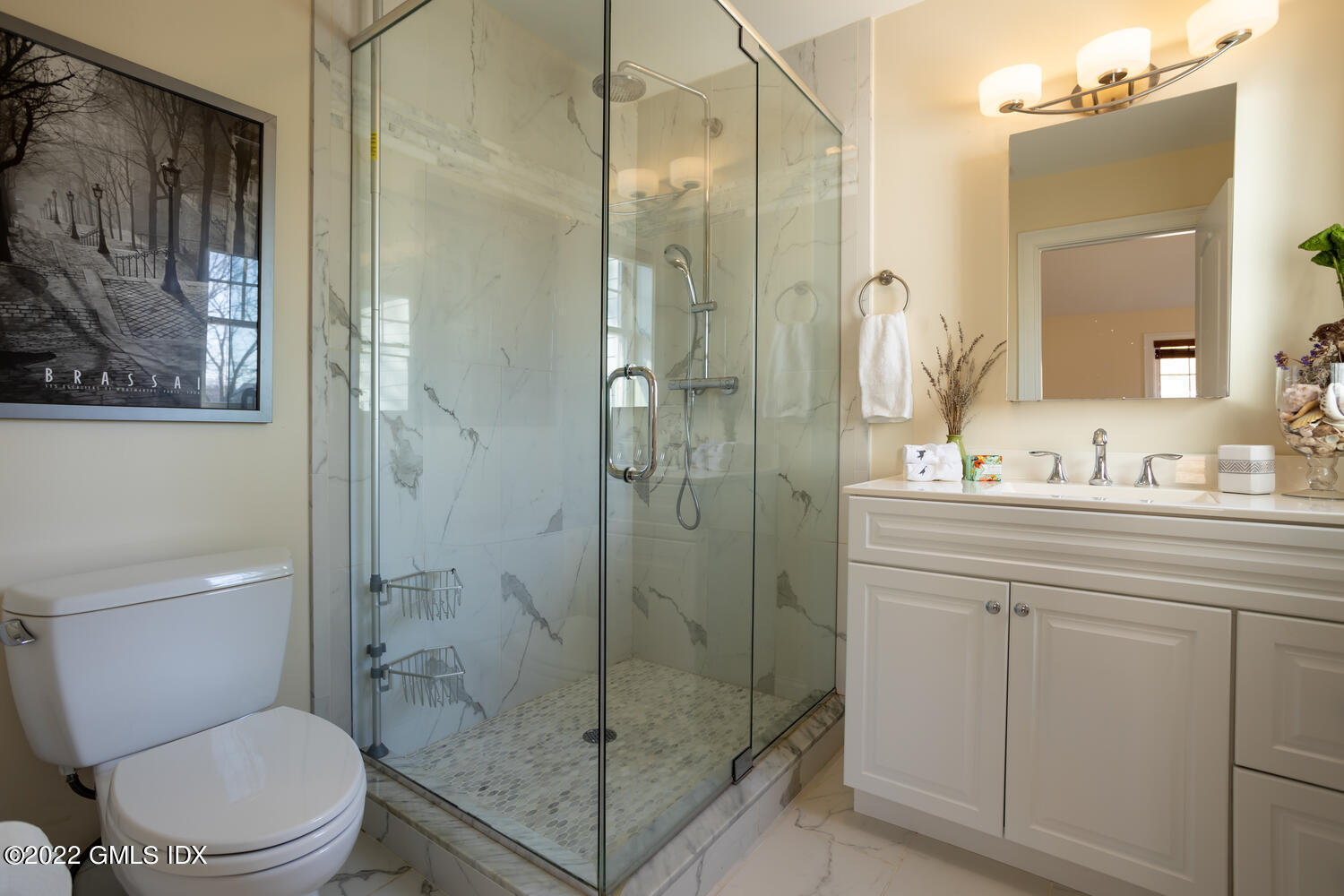 21 Cary Road Riverside, CT 06878 - Photo 15 of 27 21 Cary Rd Greenwich CT 06878-large-017-