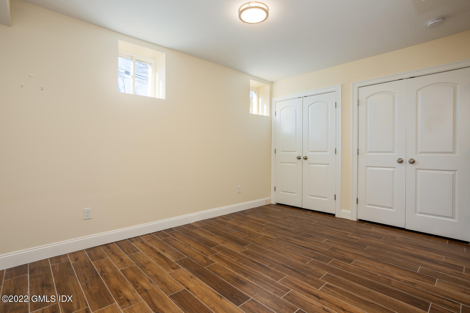 21 Cary Road Riverside, CT 06878 - Photo 20 of 27 21 Cary Rd Greenwich CT 06878-large-036-