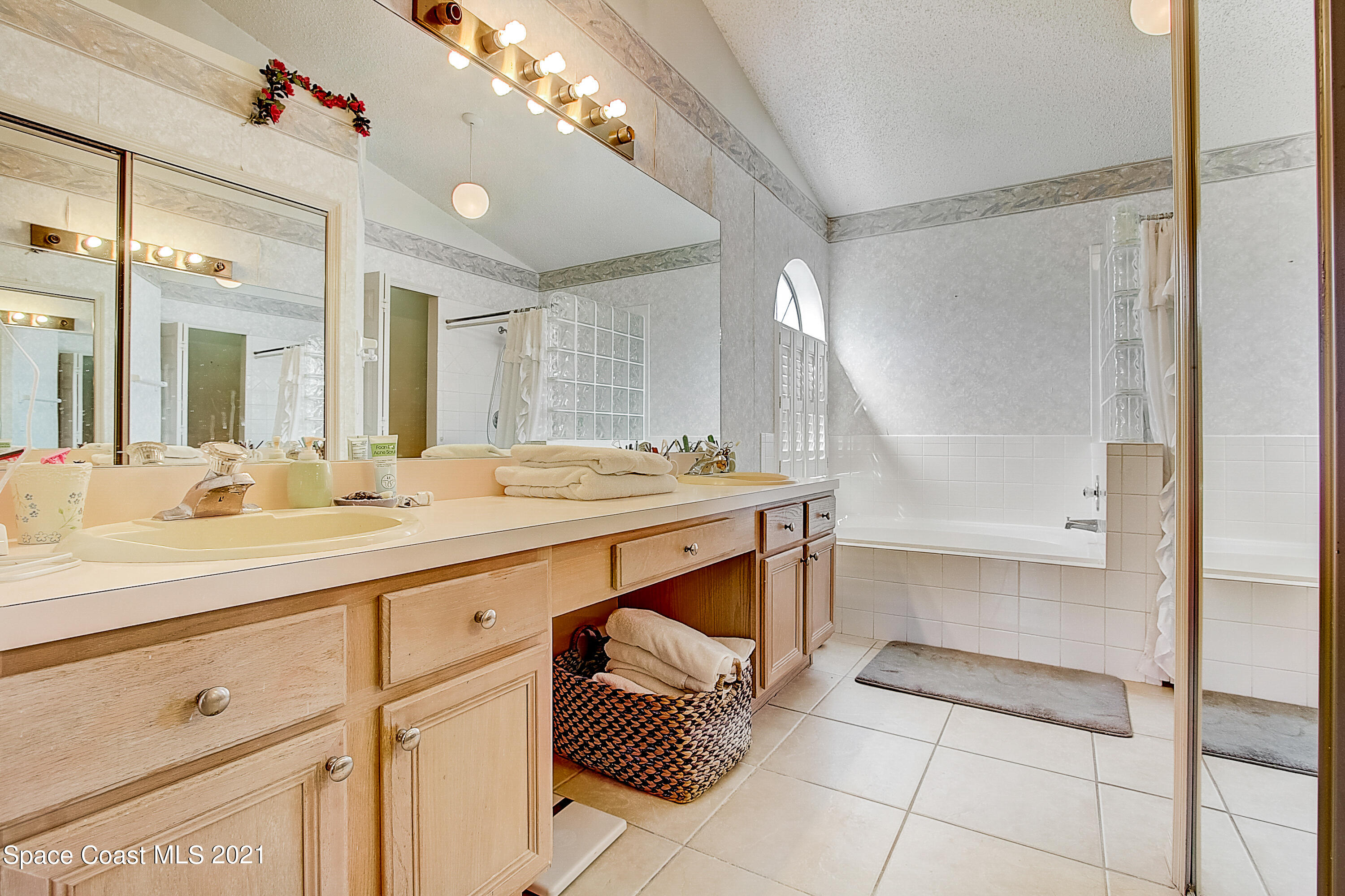 542 Sauders Road Southeast Palm Bay, FL 32909 - Photo 22 of 31 28-Sauders Rd SE-028