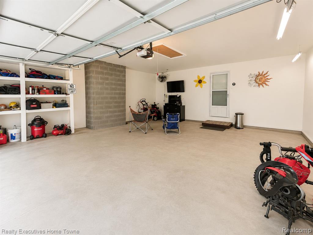 2616 Palms Road Columbus, MI 48063 - Photo 29 of 33 Gallery Image 29
