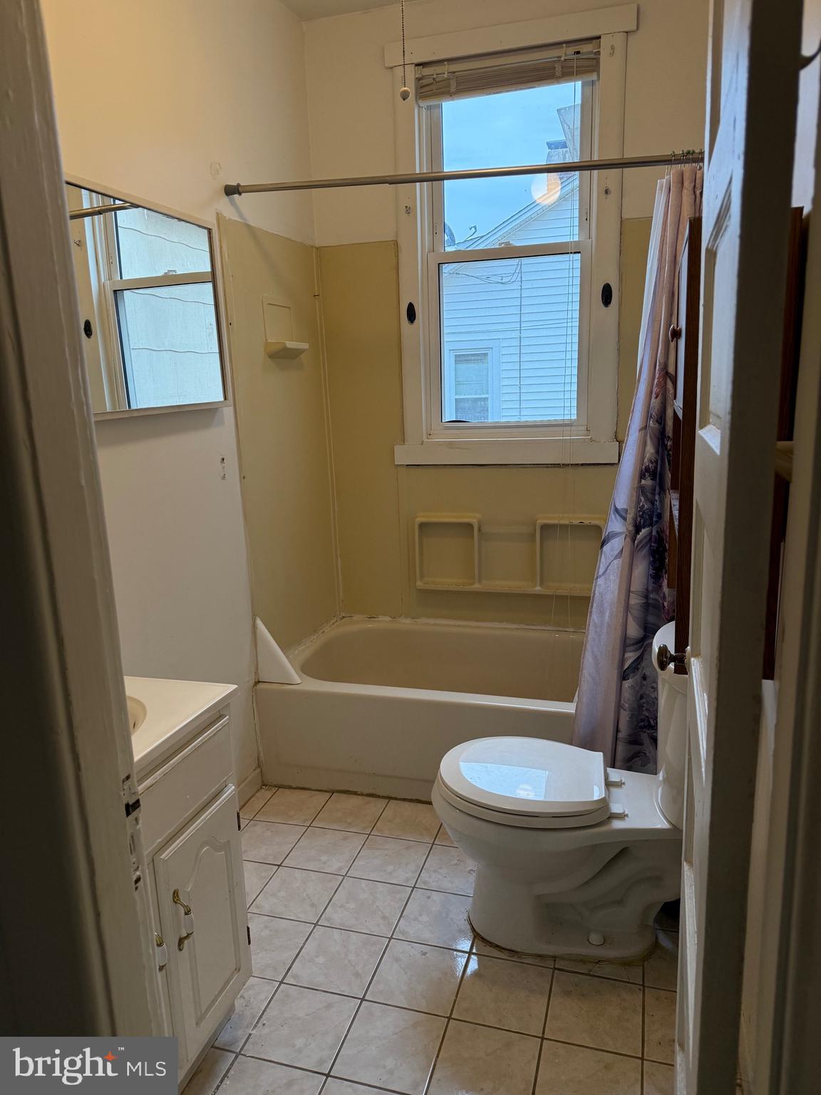 4803 Somerset Road Riverdale, MD 20737 - Photo 11 of 17 Full bath
