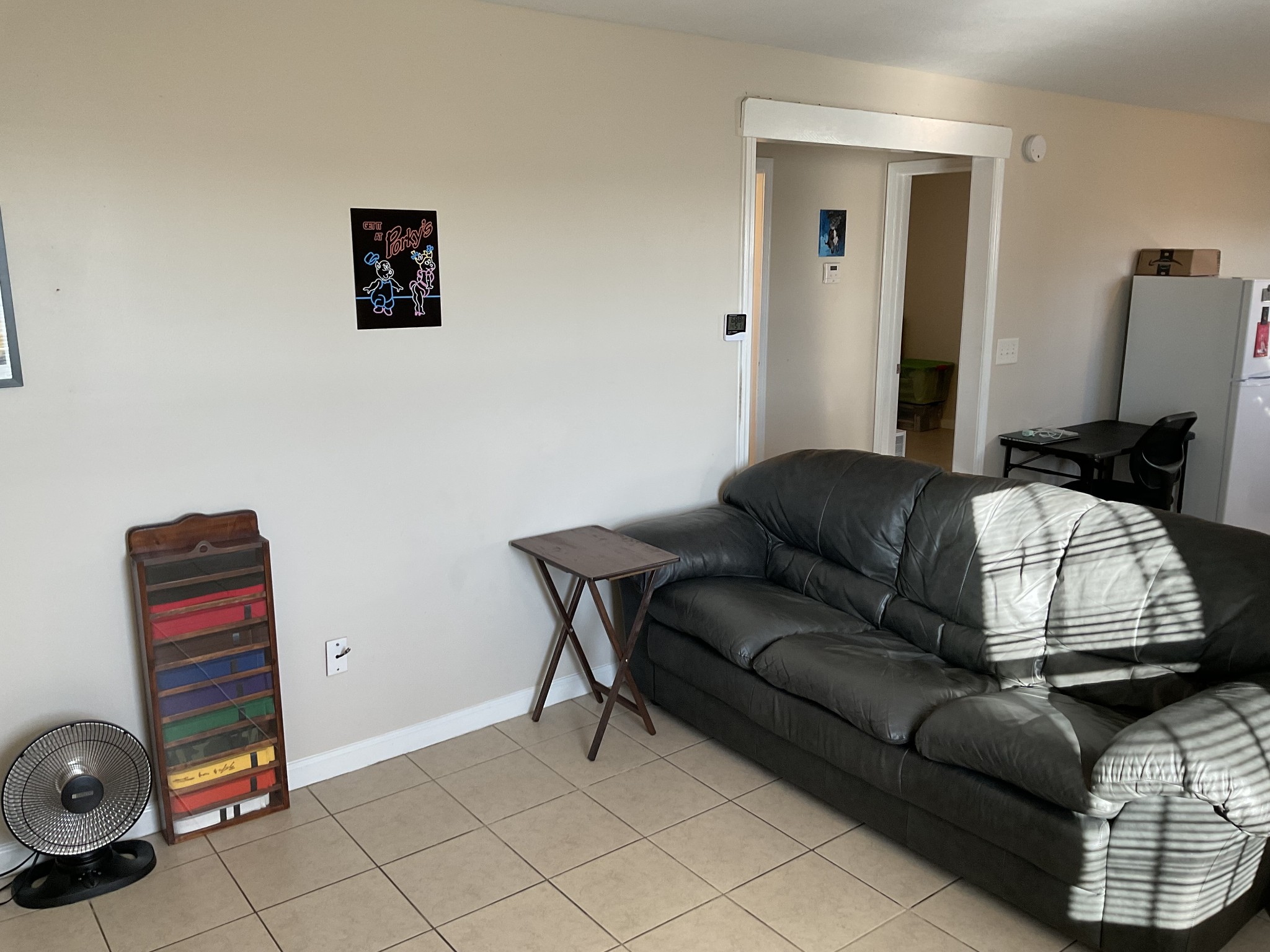 811 East 17th Avenue Springfield, TN 37172 - Photo 17 of 20 a living room with furniture and a window