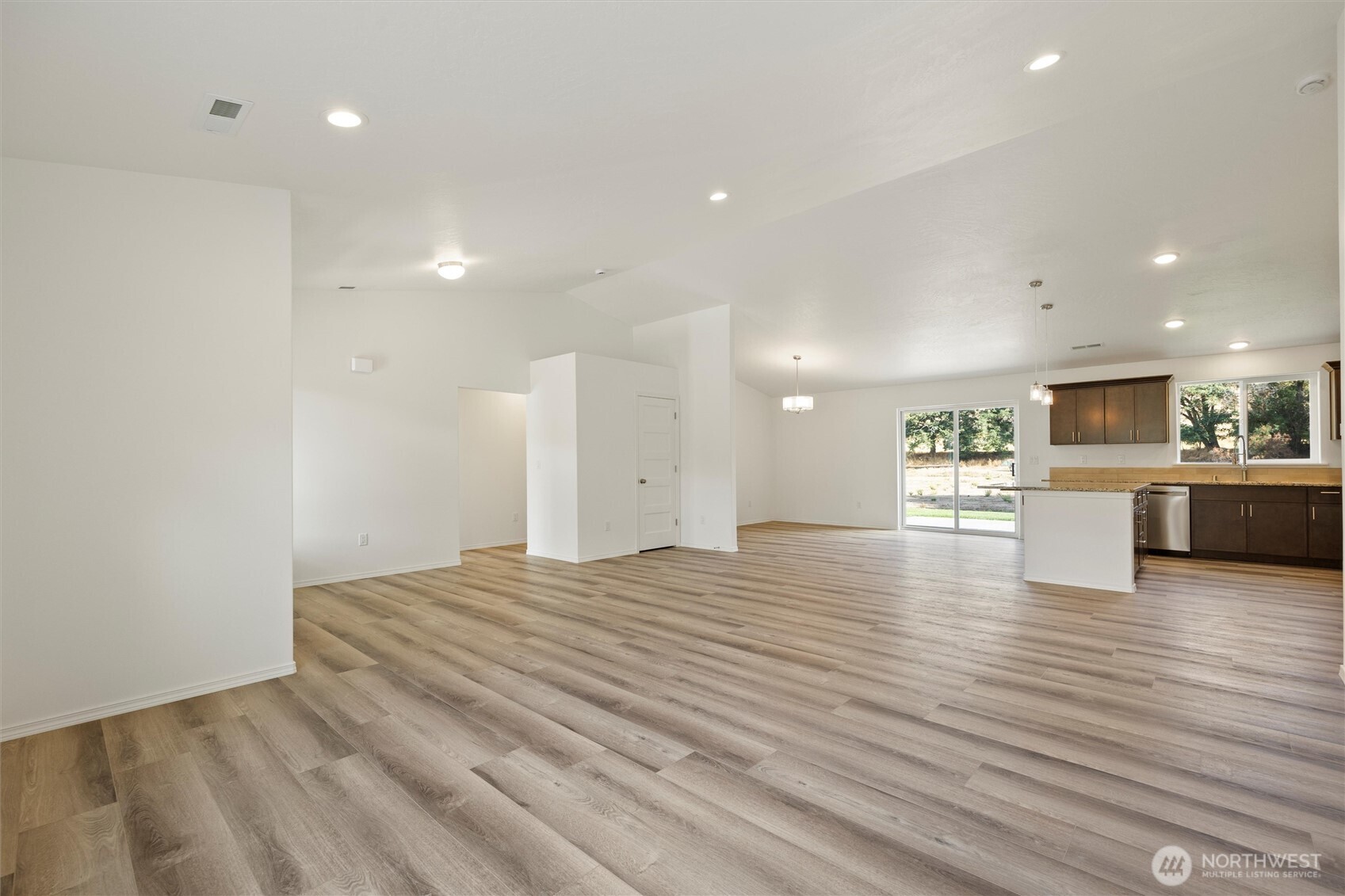 1507 South 5th Street Dayton, WA 99328 - Photo 8 of 35 a view of kitchen and kitchen with a sink