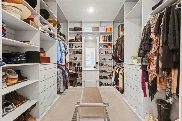 $759,900 | 2601 Sunset Bay Lane, Nevada, TX 75173