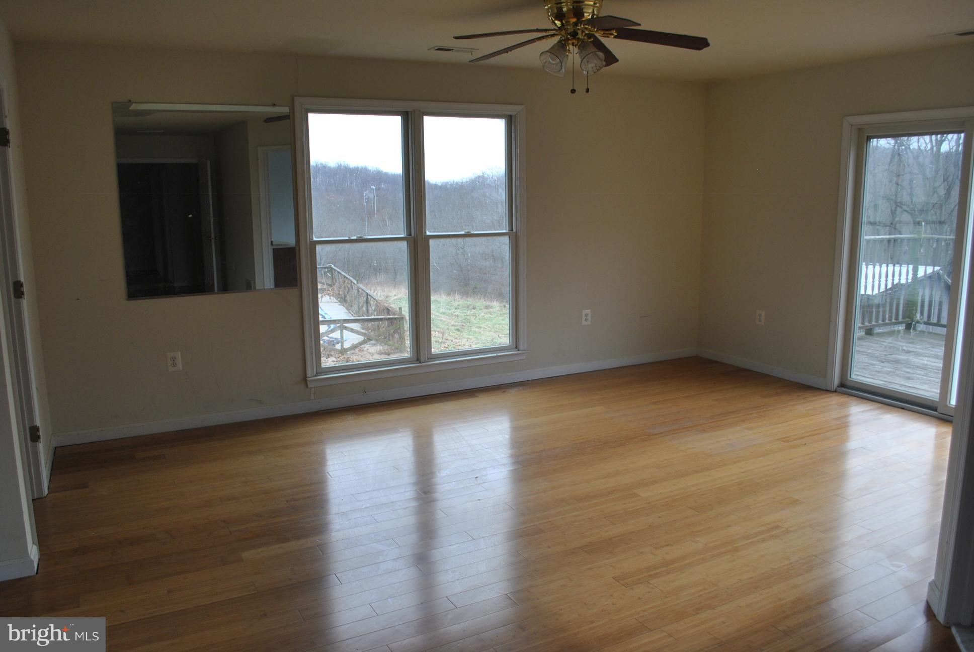 2501 Fairmount Road Hampstead, MD 21074 - Photo 8 of 20 Master bedroom