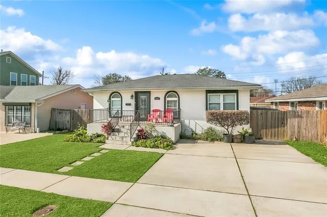 $280,000 | 3413 West Louisiana State Drive, Kenner, LA 70065