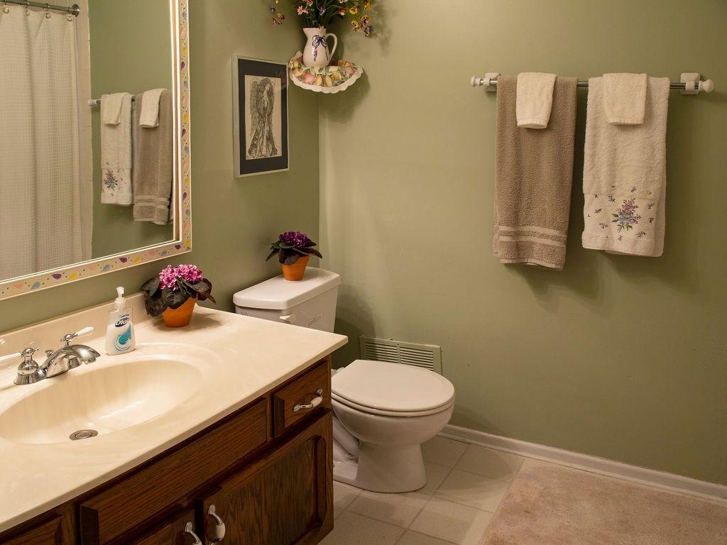 3327 Maple Ridge Court Indianapolis, IN 46227 - Photo 15 of 19 Gallery Image 15