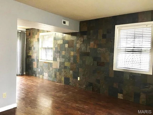 $1,750 | 1740 Blue Jay Cove, Brentwood, MO 63144