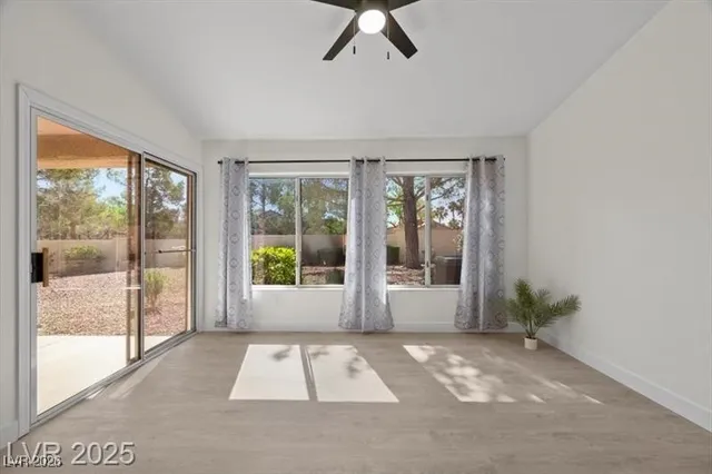 $2,100 | 2216 Spring Water Drive, Las Vegas, NV 89134