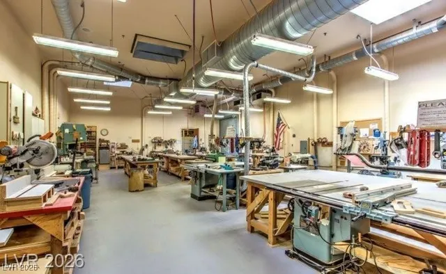 $2,100 | 2216 Spring Water Drive, Las Vegas, NV 89134