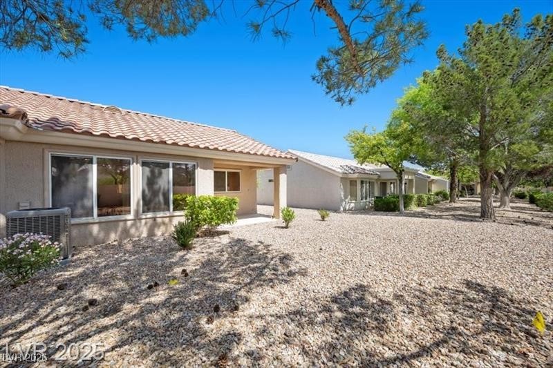 2216 Spring Water Drive Las Vegas, NV 89134 - Photo 7 of 67