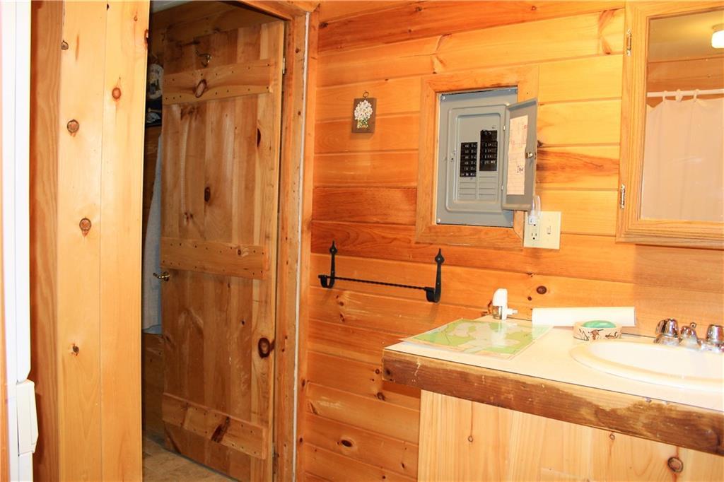 63 Cedar Camp Road Belgrade, ME 04917 - Photo 15 of 17 Full bathroom.