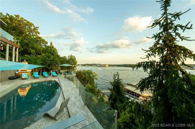 $4,700,000 | 387 Stonebridge Lane, Sunrise Beach, MO 65079