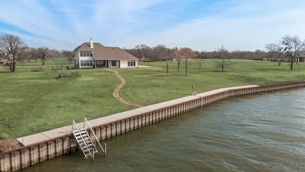$1,180,000 | 3016 Lake Ridge Drive, Streetman, TX 75859