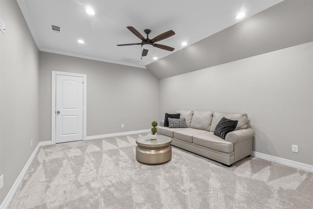 3016 Lake Ridge Drive Streetman, TX 75859 - Photo 29 of 40 This area would make an amazing media room...or you could transition into a bunk room!