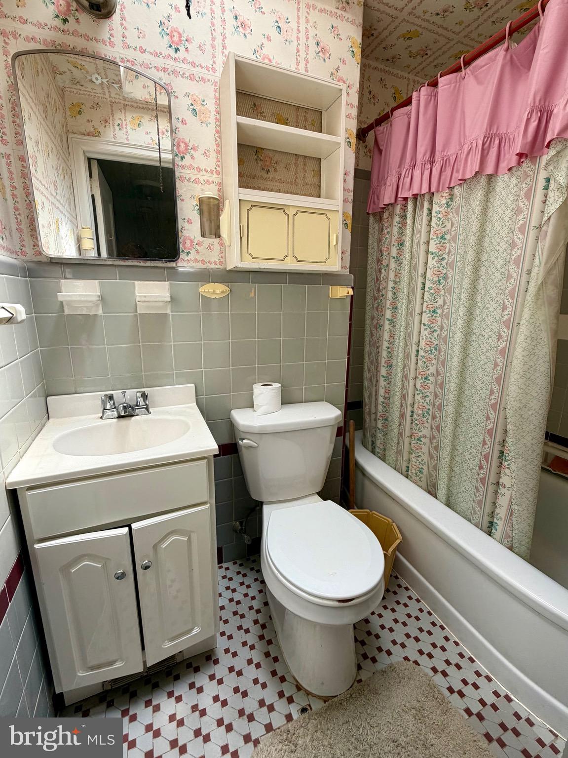 6323 Cottage Street Philadelphia, PA 19135 - Photo 10 of 17