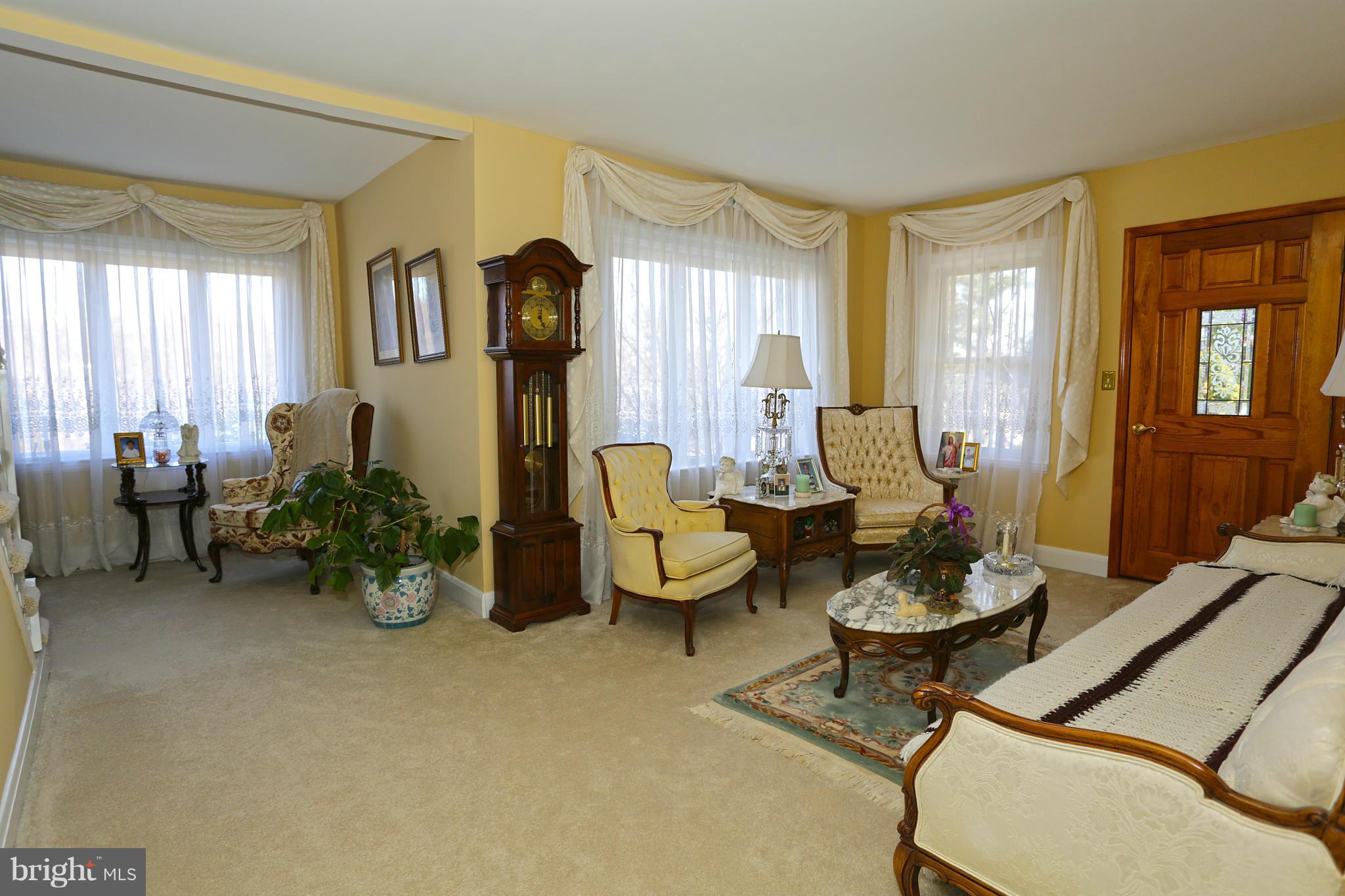 2114 Fallston Road Fallston, MD 21047 - Photo 7 of 25 Living Room