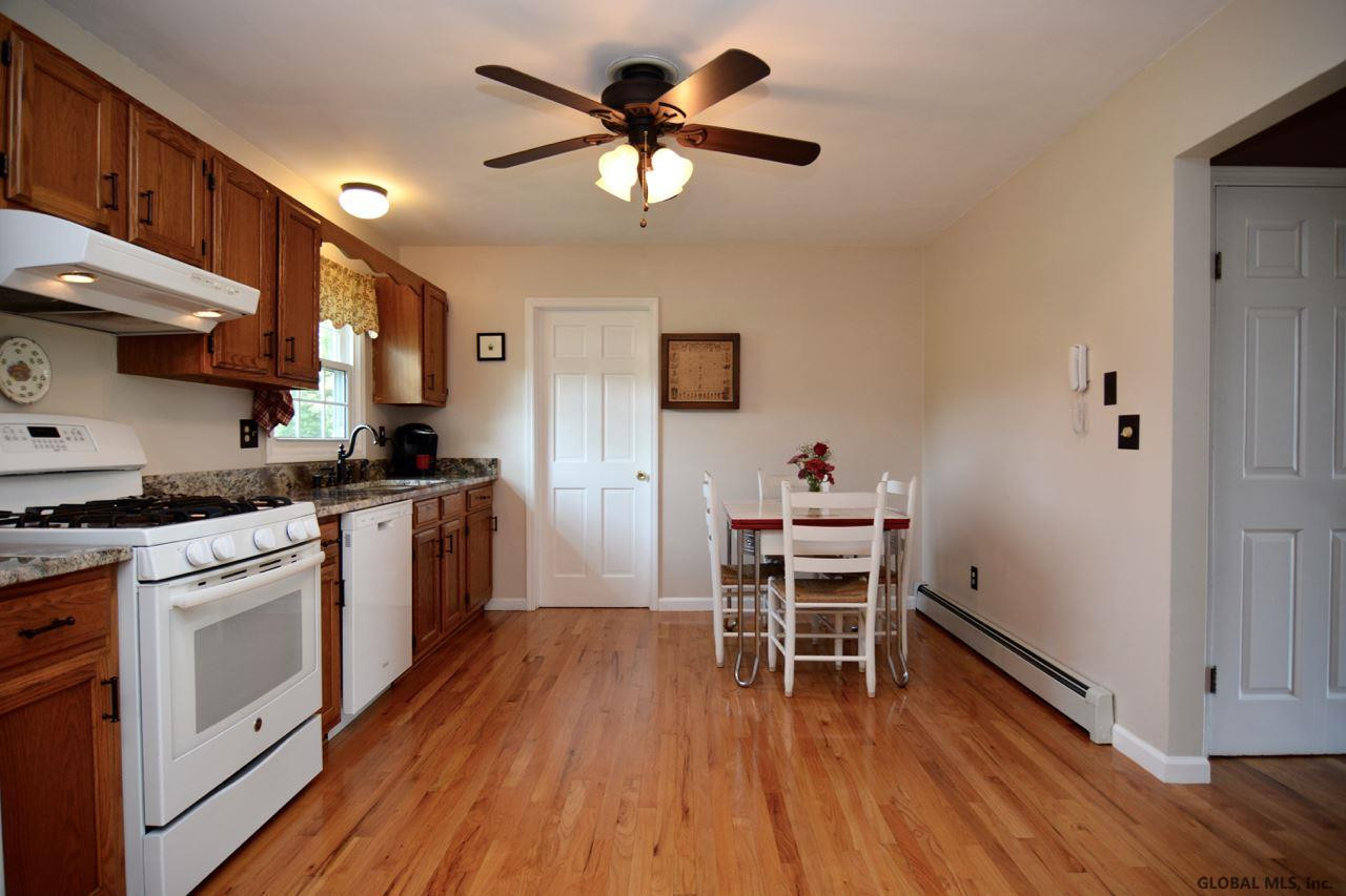 37 Meadowbrook Road Watervliet, NY 12189 - Photo 13 of 27 Photo 13