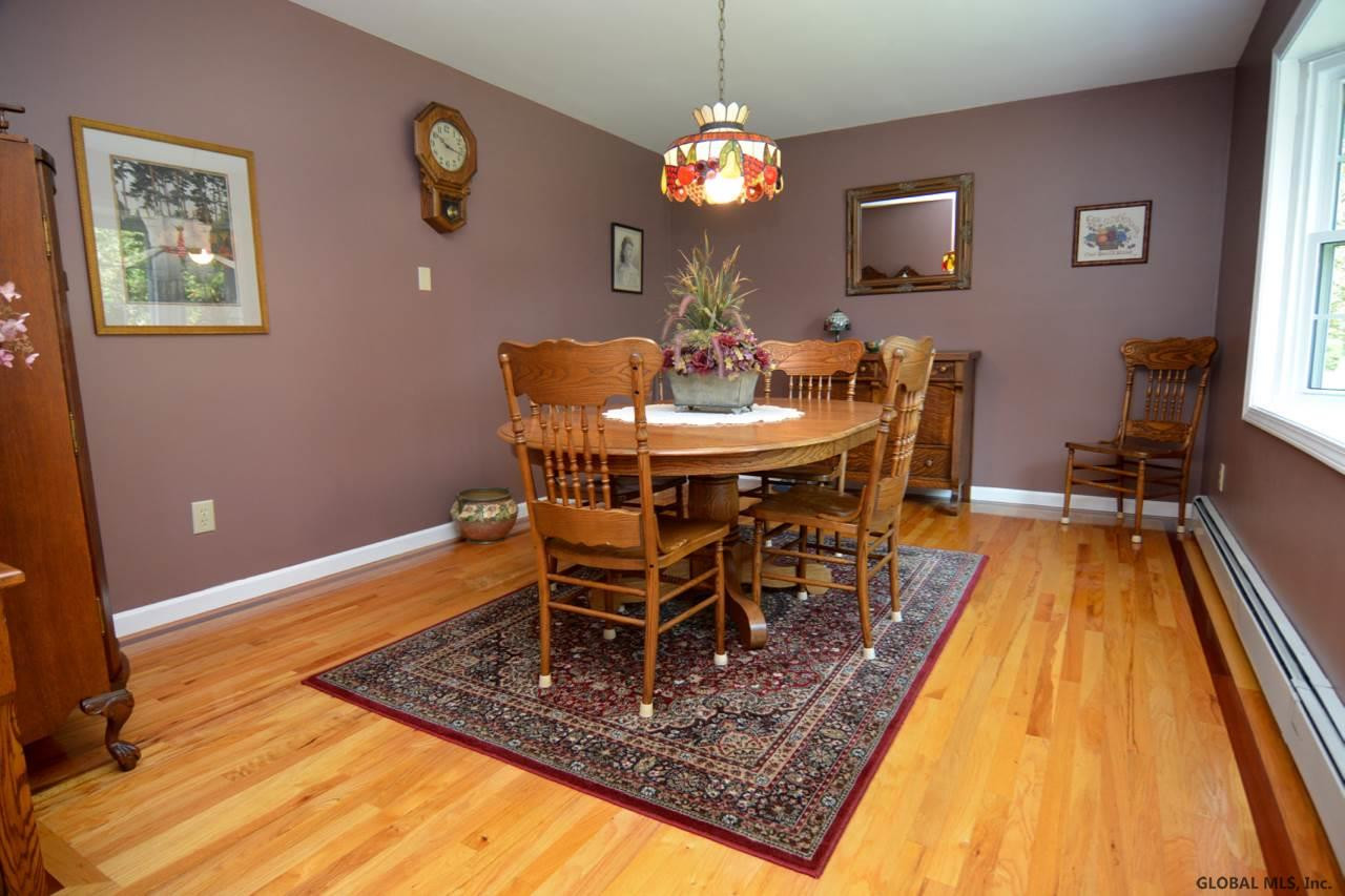 37 Meadowbrook Road Watervliet, NY 12189 - Photo 7 of 27 Photo 7