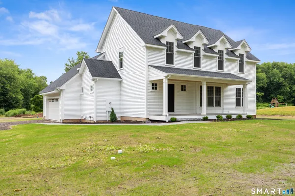 $784,900 | 558 Lazy Lane, Southington, CT 06489