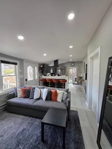 $3,000 | 8 Warren Lane, Wantage, NJ 07461