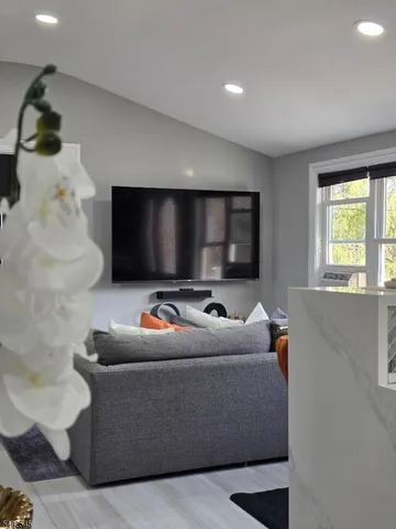 $3,000 | 8 Warren Lane, Wantage, NJ 07461