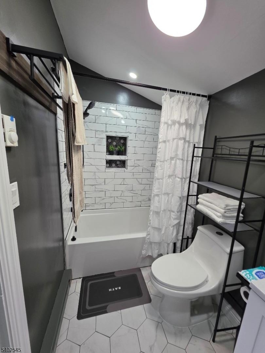 8 Warren Lane Wantage, NJ 07461 - Photo 9 of 11 a bathroom with a toilet and a shower