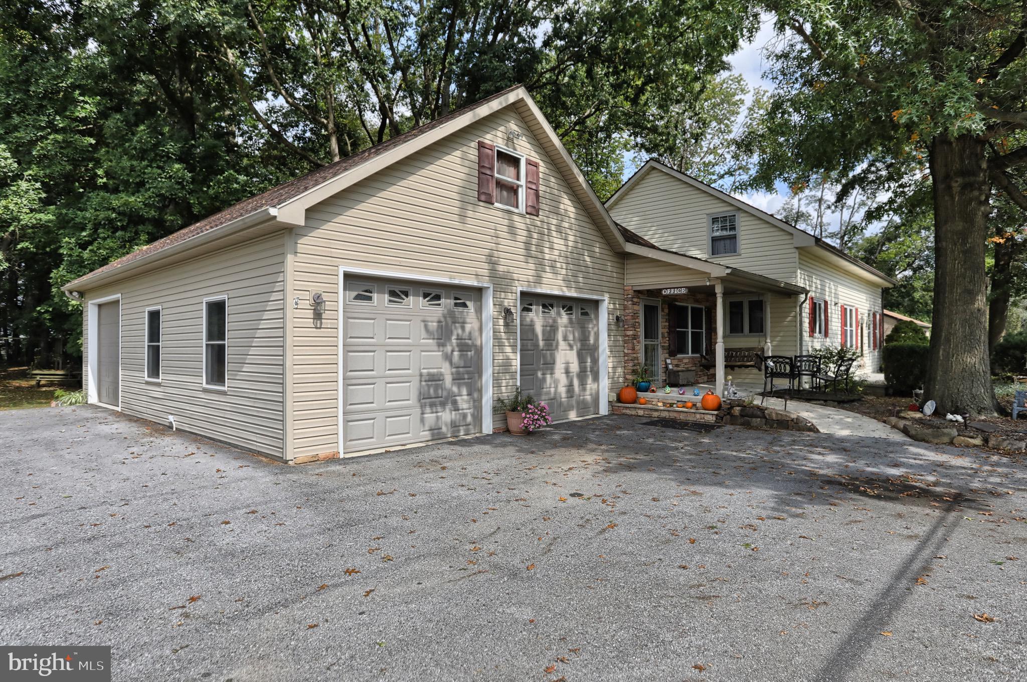 Over sized attached 3 car garage