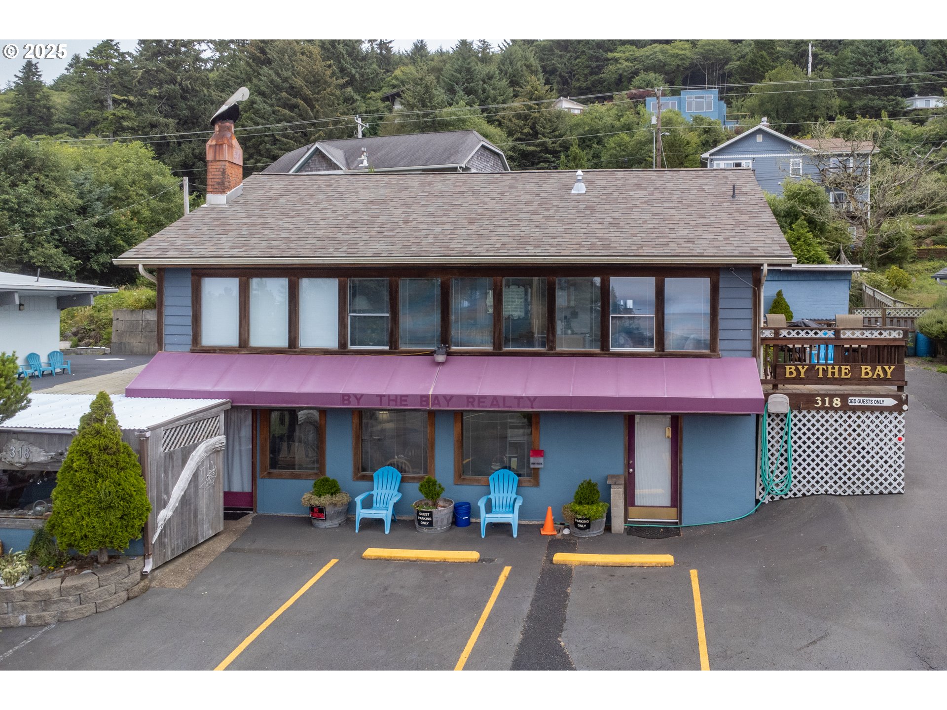 318 Highway 101 Depoe Bay, OR 97341 - Photo 2 of 47 a view of an outdoor kitchen