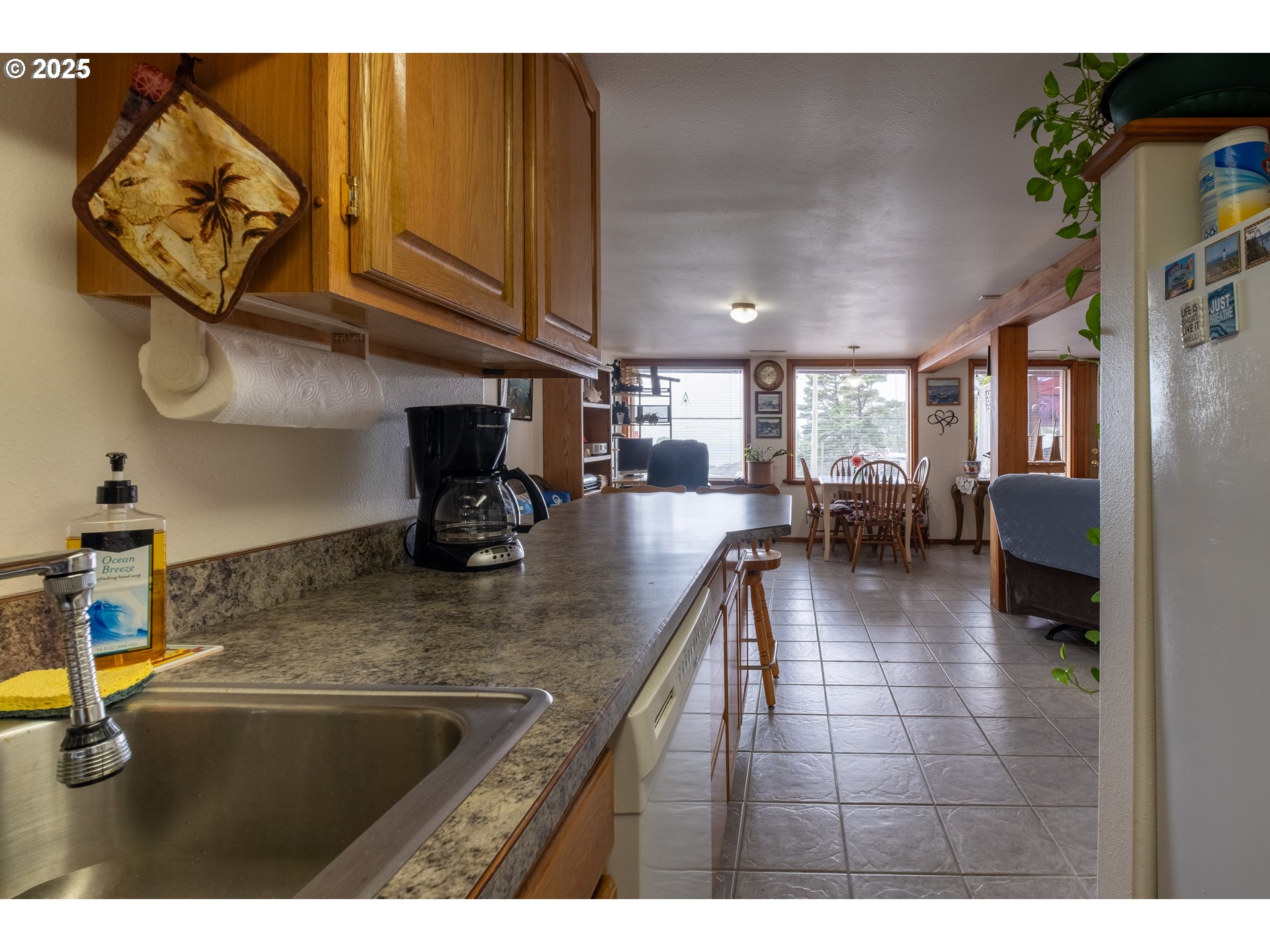 318 Highway 101 Depoe Bay, OR 97341 - Photo 38 of 47 a kitchen with lots of counter top space