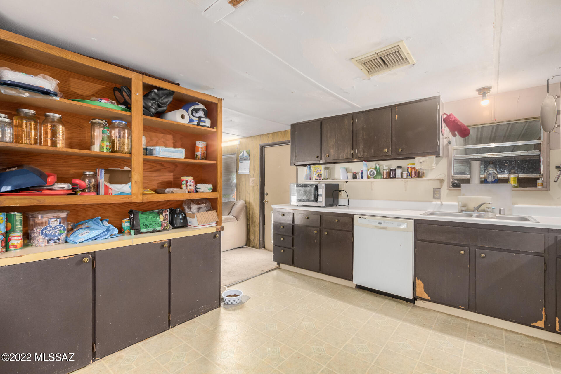6225 North Calvin Road Tucson, AZ 85743 - Photo 1 of 19 Gallery Image 1