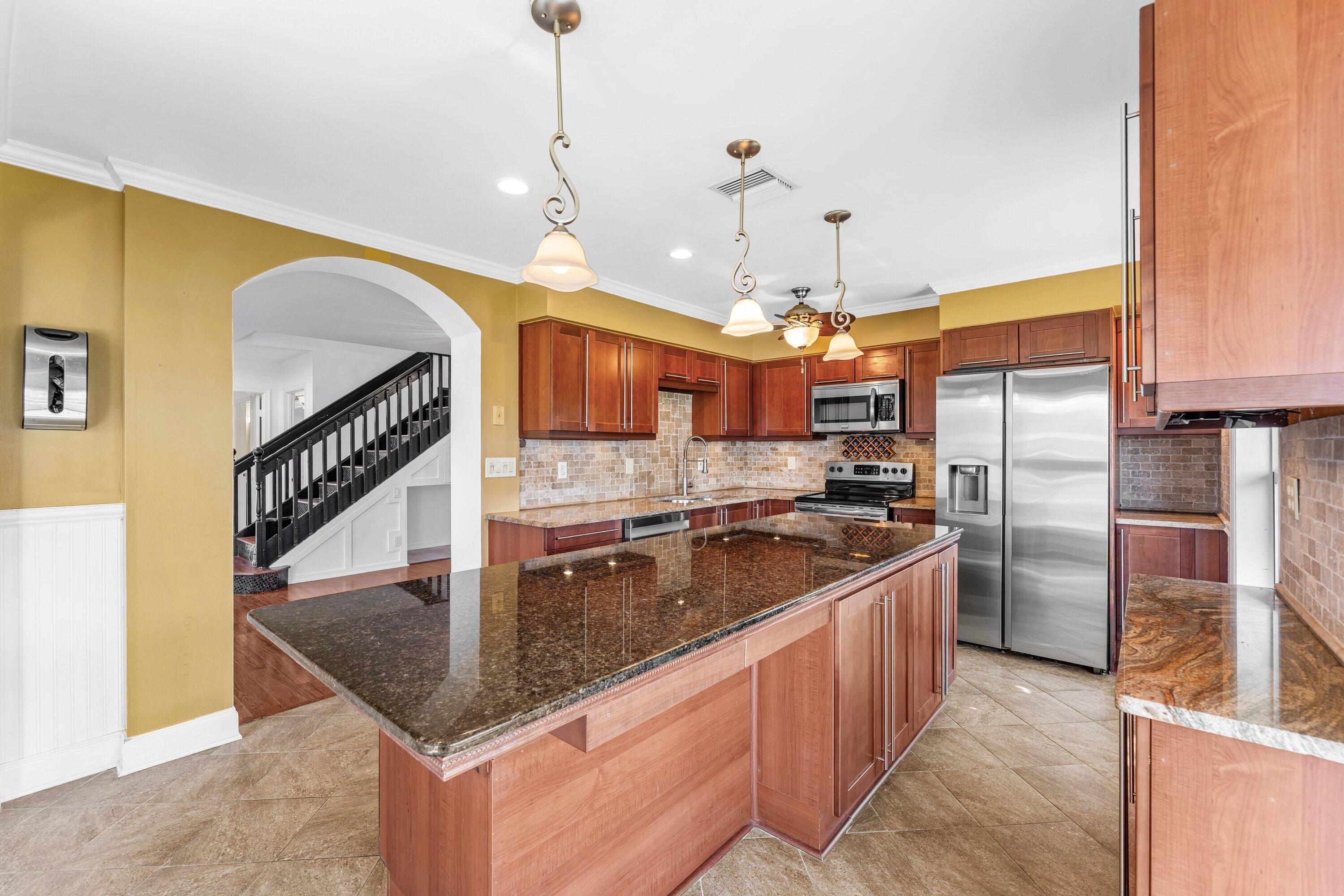 9118 Boca Gardens Parkway, Unit F Boca Raton, FL 33496 - Photo 11 of 56 011-9118BocaGardensParkway-F-BocaRaton-F