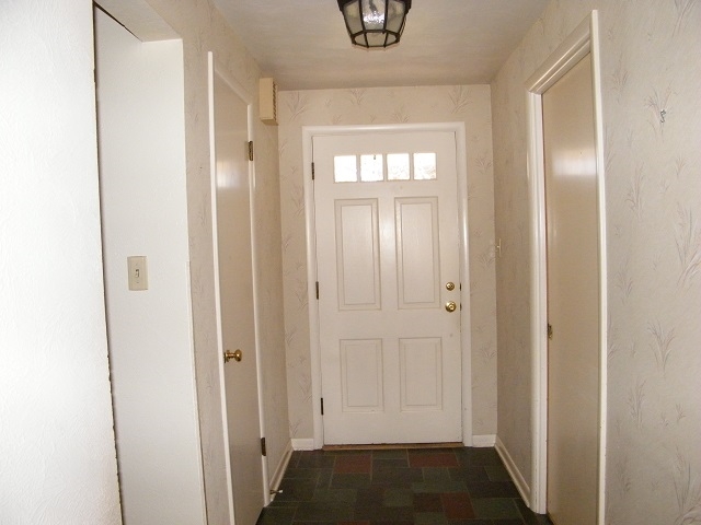 54613 Homeland Road Elkhart, IN 46514 - Photo 2 of 23 Gallery Image 2
