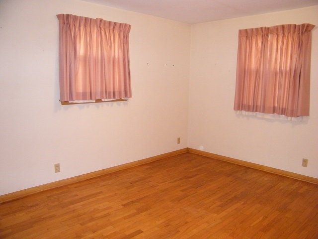 54613 Homeland Road Elkhart, IN 46514 - Photo 16 of 23 Gallery Image 16