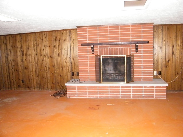 54613 Homeland Road Elkhart, IN 46514 - Photo 17 of 23 Gallery Image 17