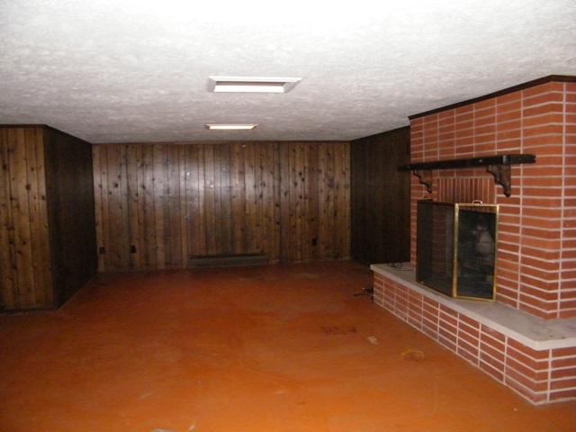 54613 Homeland Road Elkhart, IN 46514 - Photo 18 of 23 Gallery Image 18