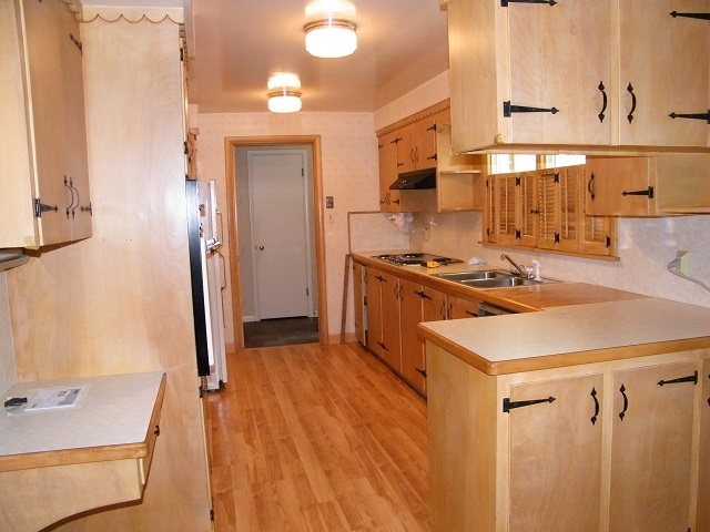 54613 Homeland Road Elkhart, IN 46514 - Photo 6 of 23 Gallery Image 6