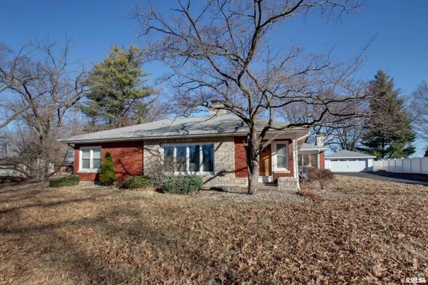$309,000 | 1301 Highland Lane, Quincy, IL 62305