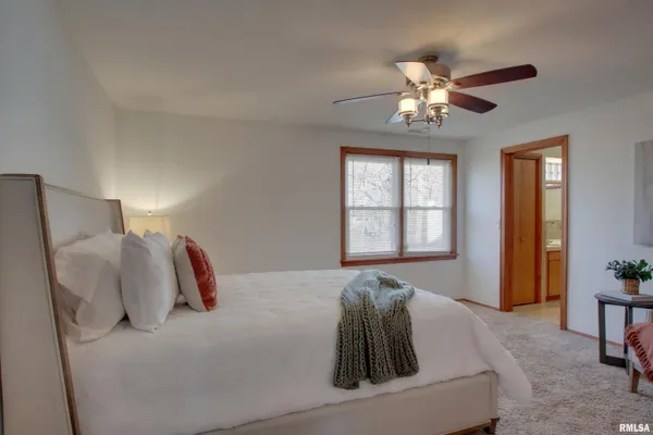 $309,000 | 1301 Highland Lane, Quincy, IL 62305